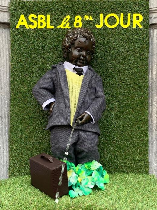 Manneken-Pis and 'Le 8ème Jour'