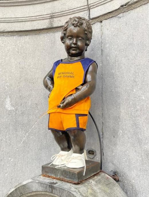 Manneken-Pis and the Memorial Van Damme