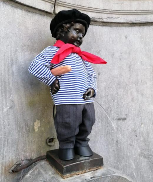 Manneken-Pis celebrates French national holiday