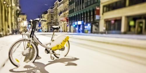 Rules for foot paths covered with snow and frost