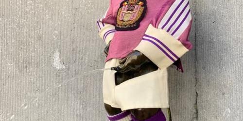 Manneken-Pis as football player of Anderlecht