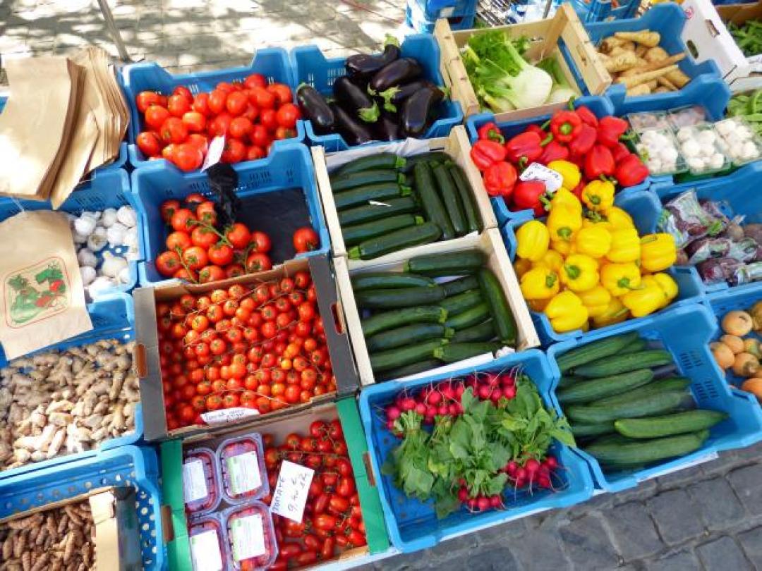 Outdoor markets