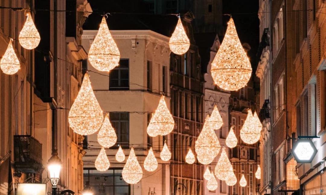Christmas lights in the shopping streets 'Enjoy BXL by lights