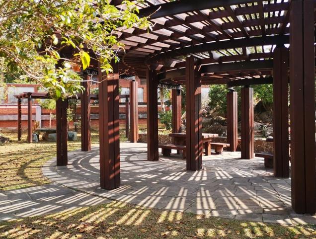 Competition to design shade structures