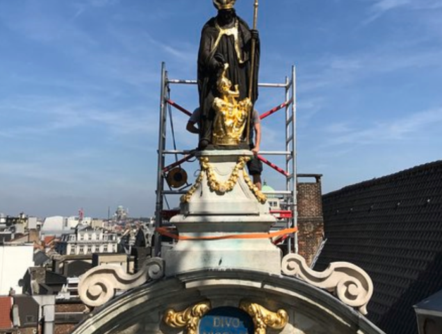 Return of the Saint-Nicholas statue at the Grand-Place